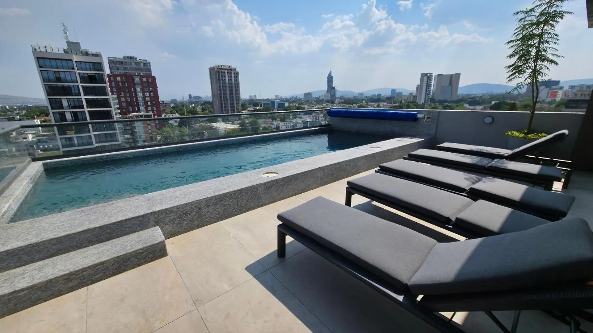 과달라하라 Departamento Con Alberca Minerva 아파트 0*,